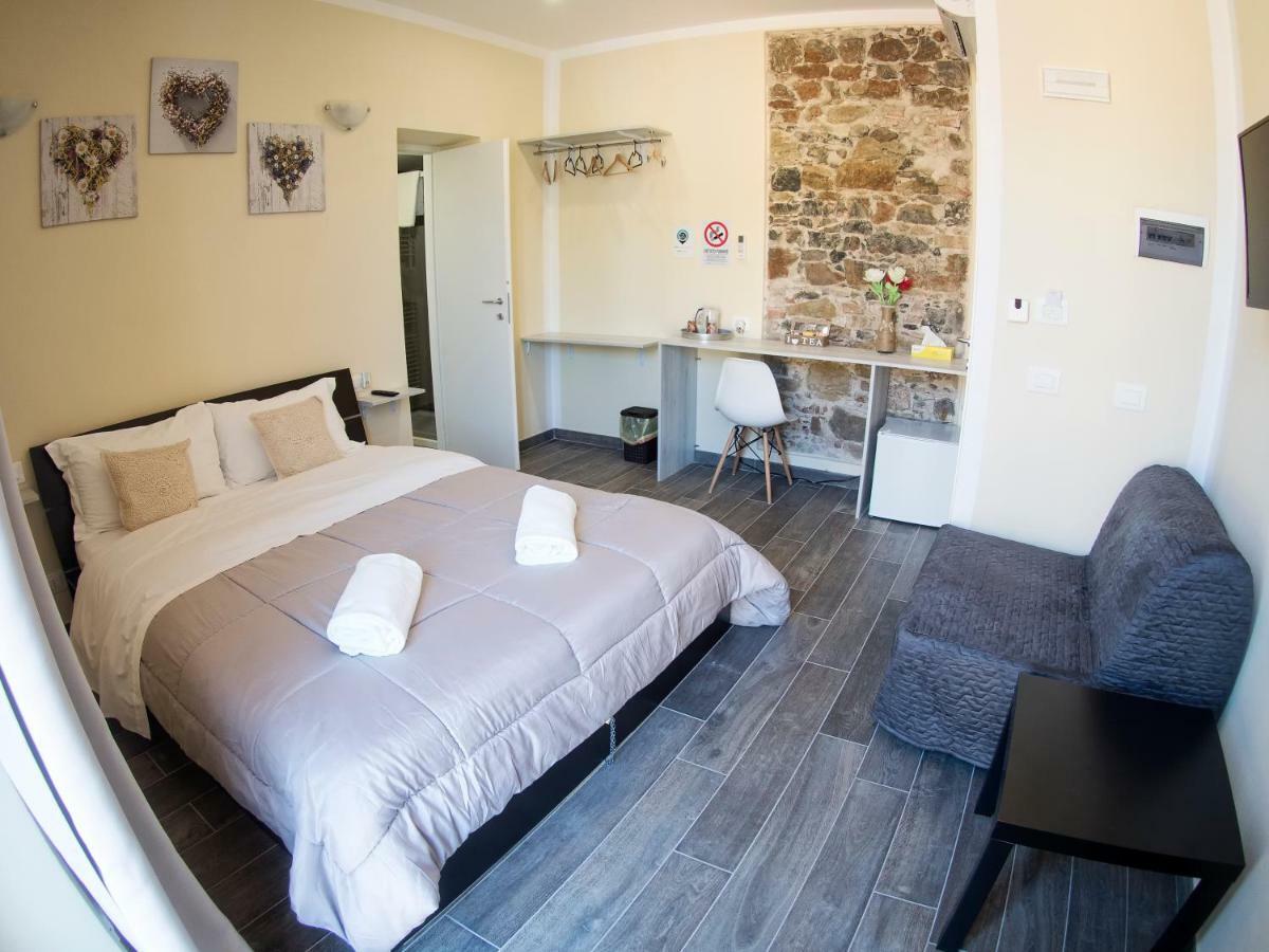 Vicolocorto Guest house La Spezia